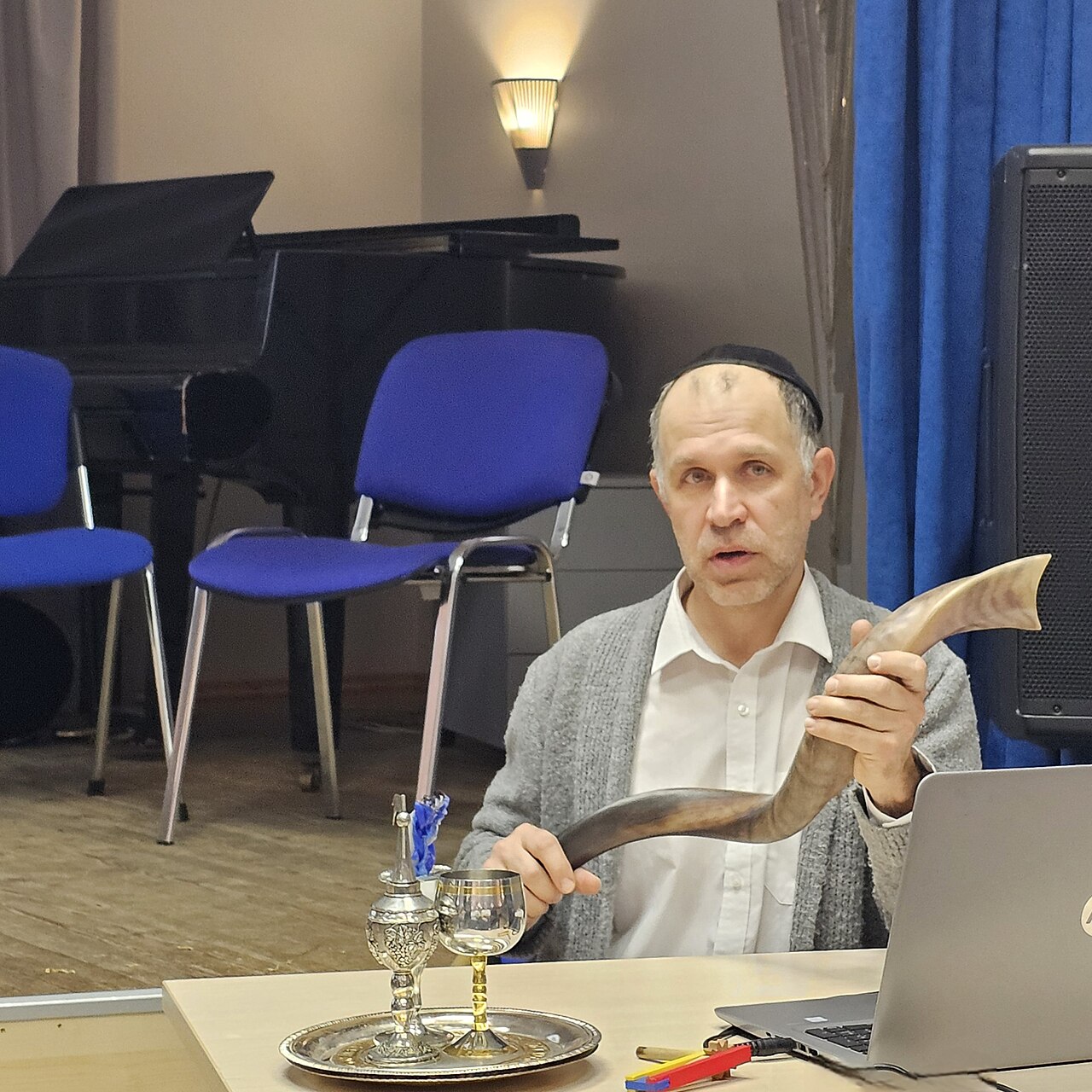 New Survey Reveals Deep Leadership Gaps Fueling Rabbinic Shortage Across American Heartland