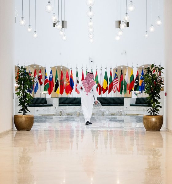 Security Crisis Grips Saudi Arabia as Aramco Staff Evacuate Amid Houthi Escalation