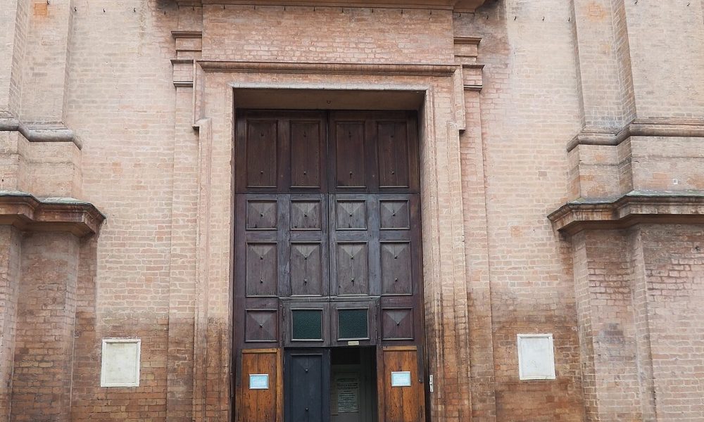 Educational Exchange Stalls as Identity and Political Demands Cloud Italian Study Tour