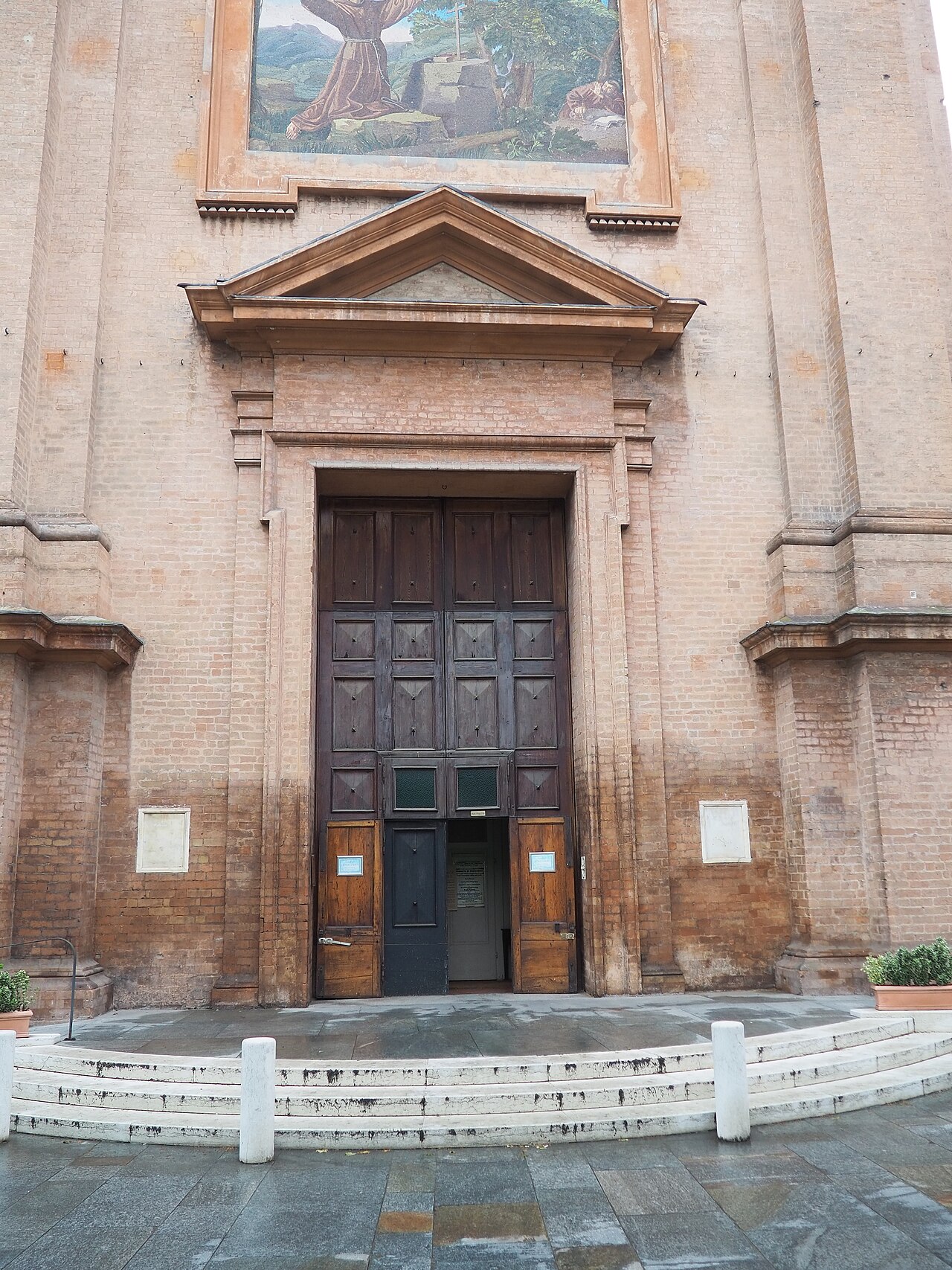 Educational Exchange Stalls as Identity and Political Demands Cloud Italian Study Tour
